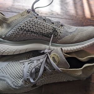 Nike Free Run Flyknit Sneakers